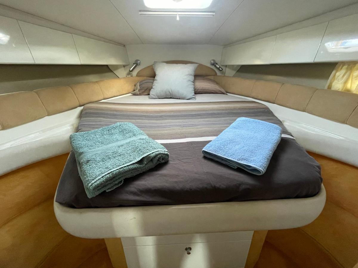 Cozy Yacht Lodge In Barcelona With Boat Tour Option Сан-Адриан-де-Бесос Экстерьер фото